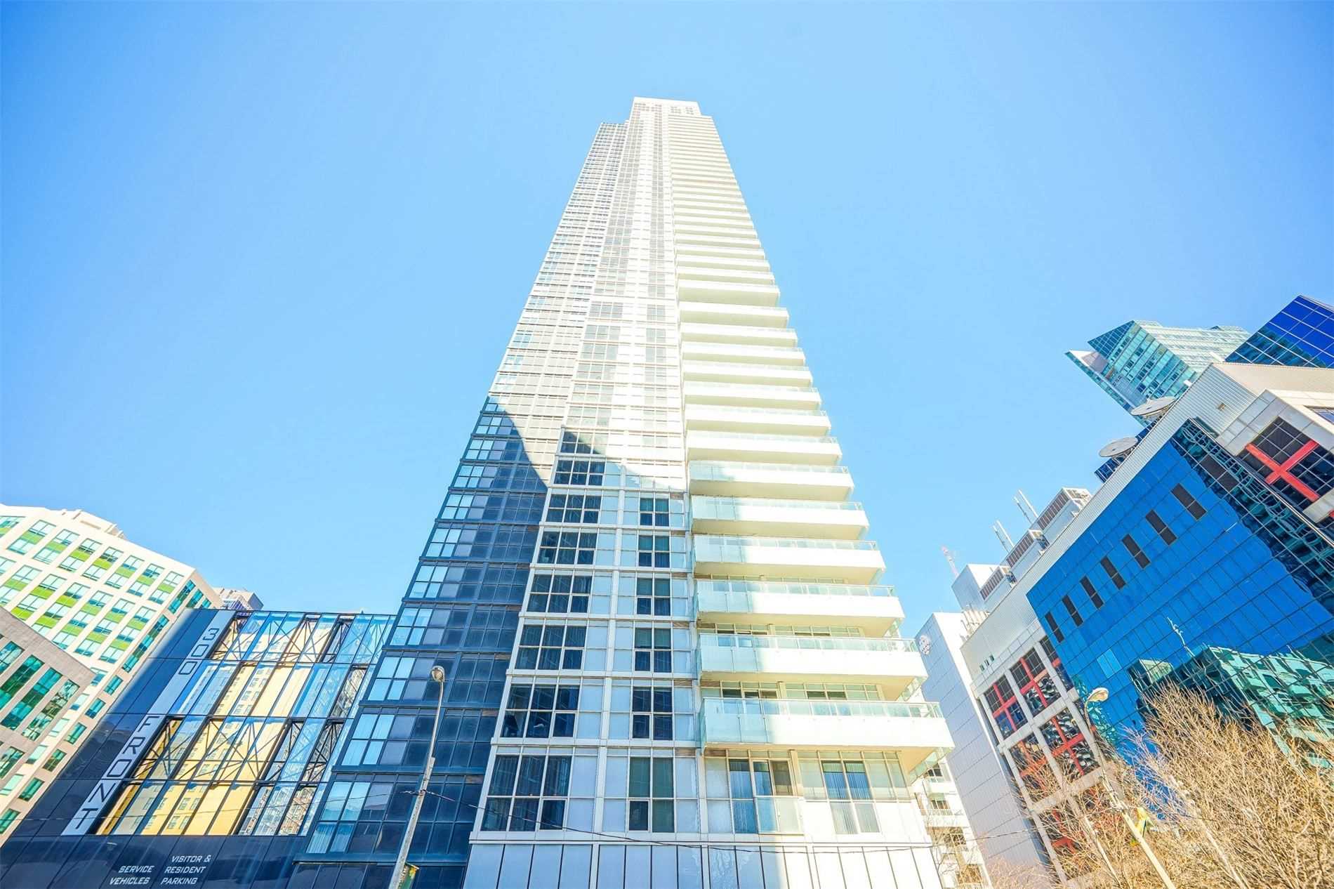 303-300 Front Street W, Toronto, ON, M5V 0E9