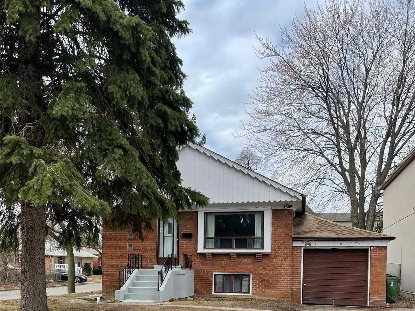 20 Graymar Avenue, Toronto, ON, M3H 3B6