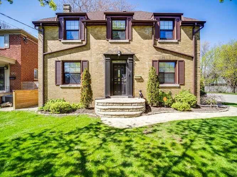 118 Armour Boulevard, Toronto, ON, M3H 1L9