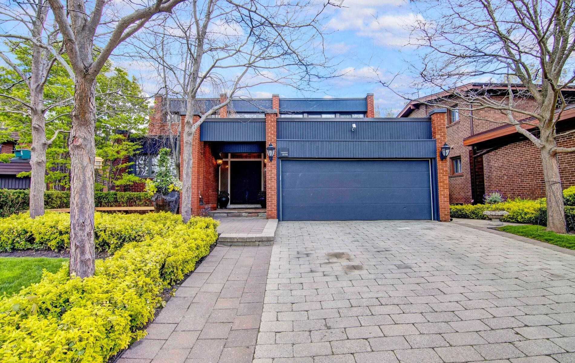 27 Brockington Crescent, Toronto, ON, M3H 4S9