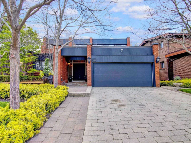 27 Brockington Crescent, Toronto, ON, M3H 4S9