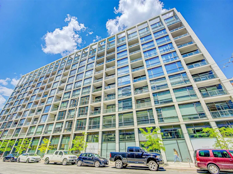 204-39 Brant Street, Toronto, ON, M5V 2L9