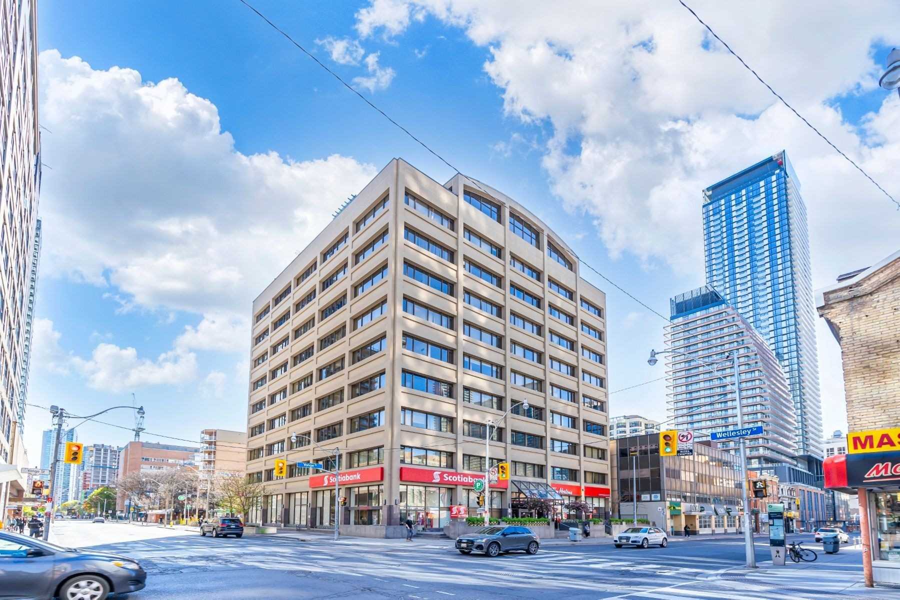 201-555 Yonge Street, Toronto, ON, M4Y 3A6
