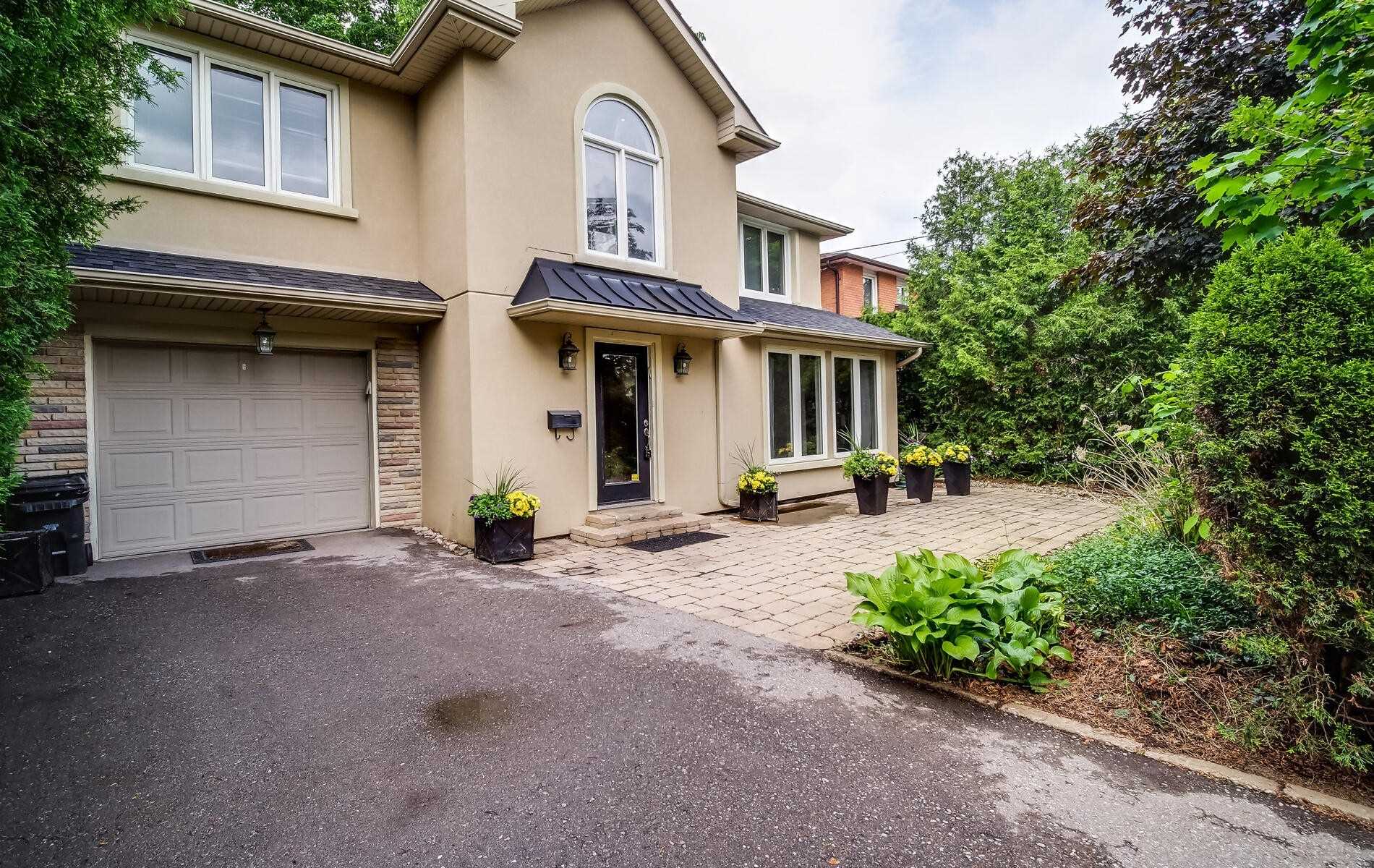 30 Overbrook Place N, Toronto, ON, M3H 4P2