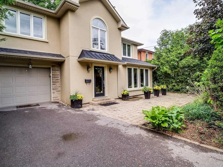 30 Overbrook Place N, Toronto, ON, M3H 4P2