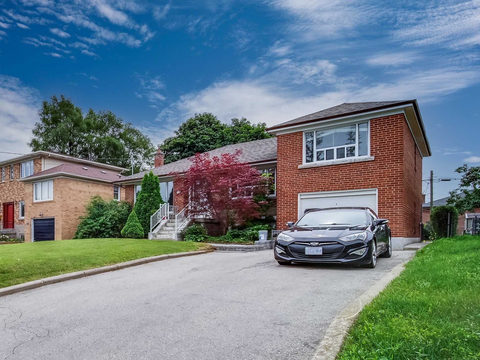 175 Brighton Avenue, Toronto, ON, M3H 4E3