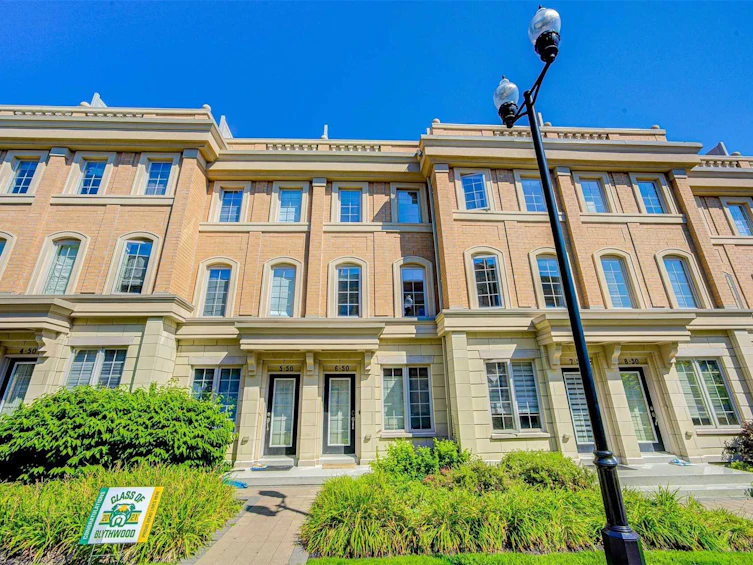 6-50 Hargrave Lane, Toronto, ON, M4N 0A4