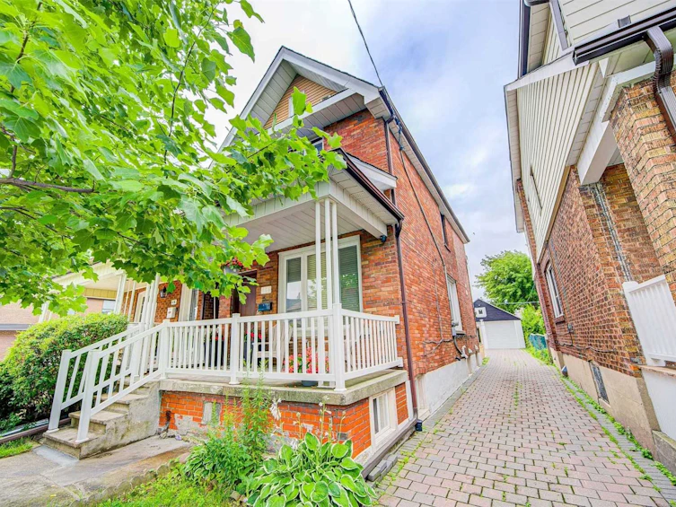418 Westmount Avenue, Toronto, ON, M6E 3N5