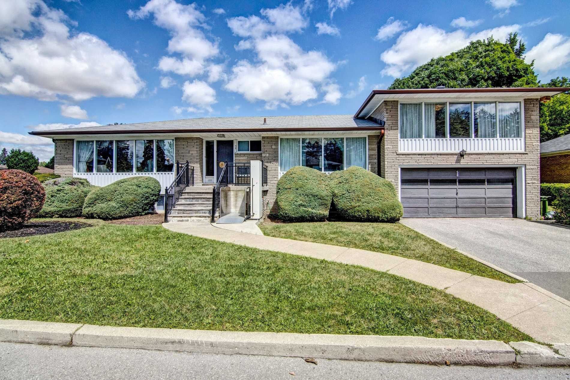 58 Palm Drive, Toronto, ON, M3H 2B7