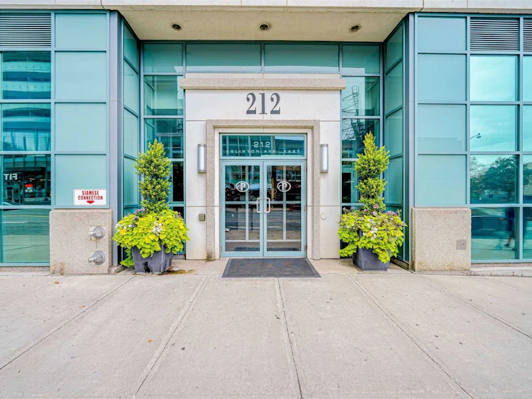 908-212 Eglinton Avenue E, Toronto, ON, M4P 0A3