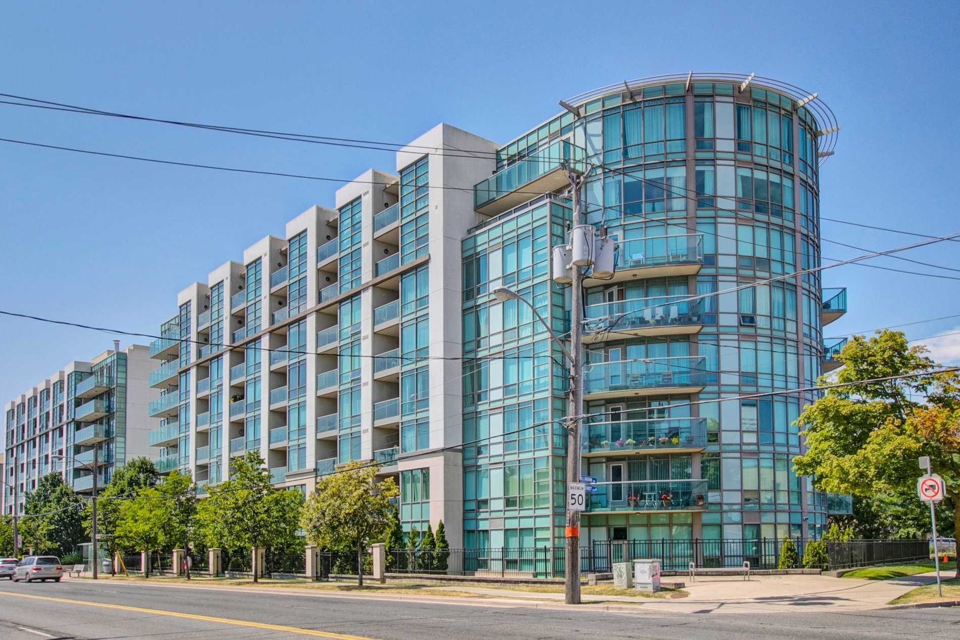 702-3840 Bathurst Street, Toronto, ON, M3H 6C6