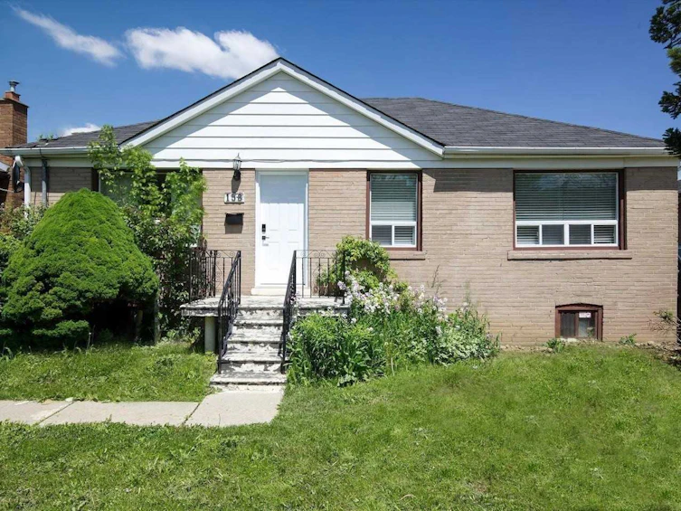 158 Almore Avenue, Toronto, ON, M3H 2J1