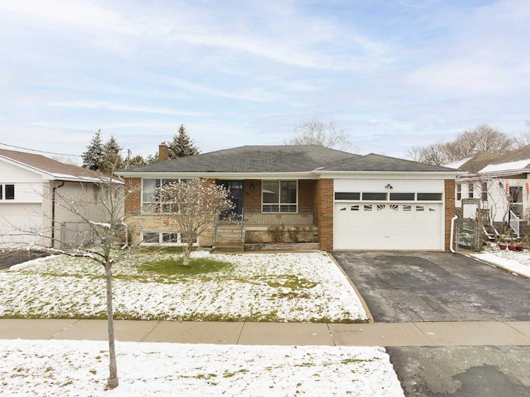 94 Pleasant View Drive, Toronto, ON, M2J 3R1
