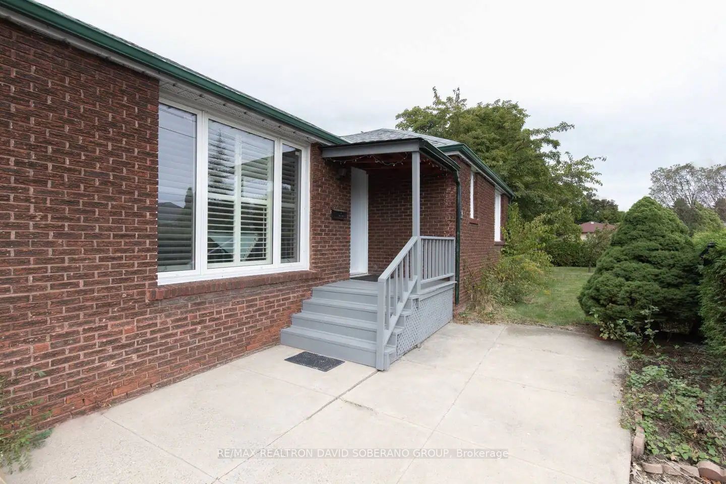 2 Collinson Boulevard, Toronto, ON, M3H 3B8