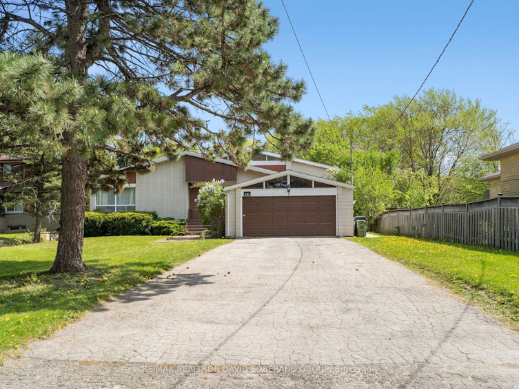 151 Clanton Park Road, Toronto, ON, M3H 2E6