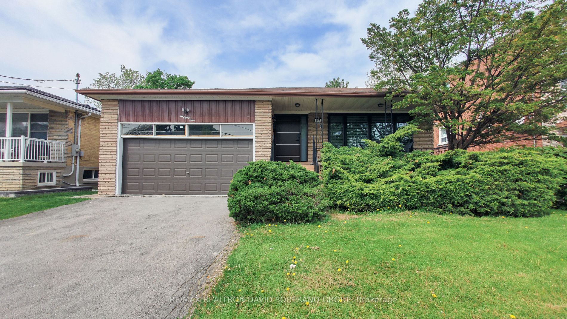 284 Wilmington Avenue, Toronto, ON, M3H 5K7