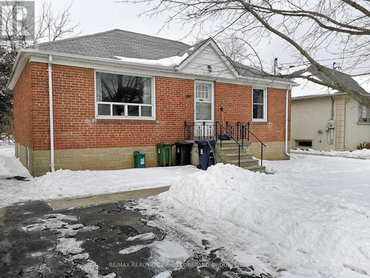 202 Mcallister Road, Toronto, ON, M3H 2N9