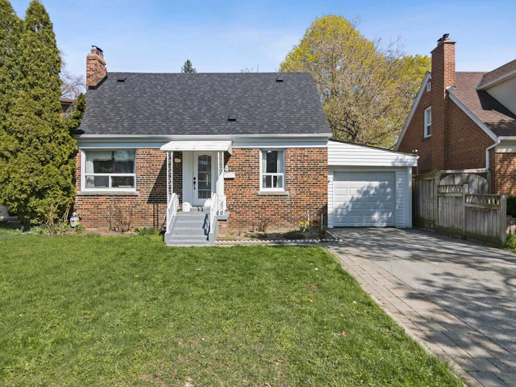 95 Collinson Boulevard, Toronto, ON, M3H 3C2