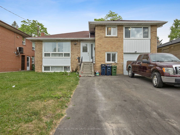 174 Pannahill Road, Toronto, ON, M3H 4N7