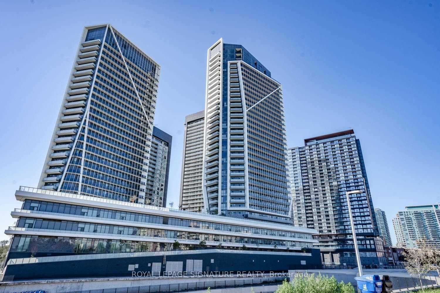 706-50 Ordnance Street, Toronto, ON, M6K 0C9