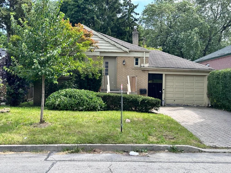 49 Mcallister Road, Toronto, ON, M3H 2N1