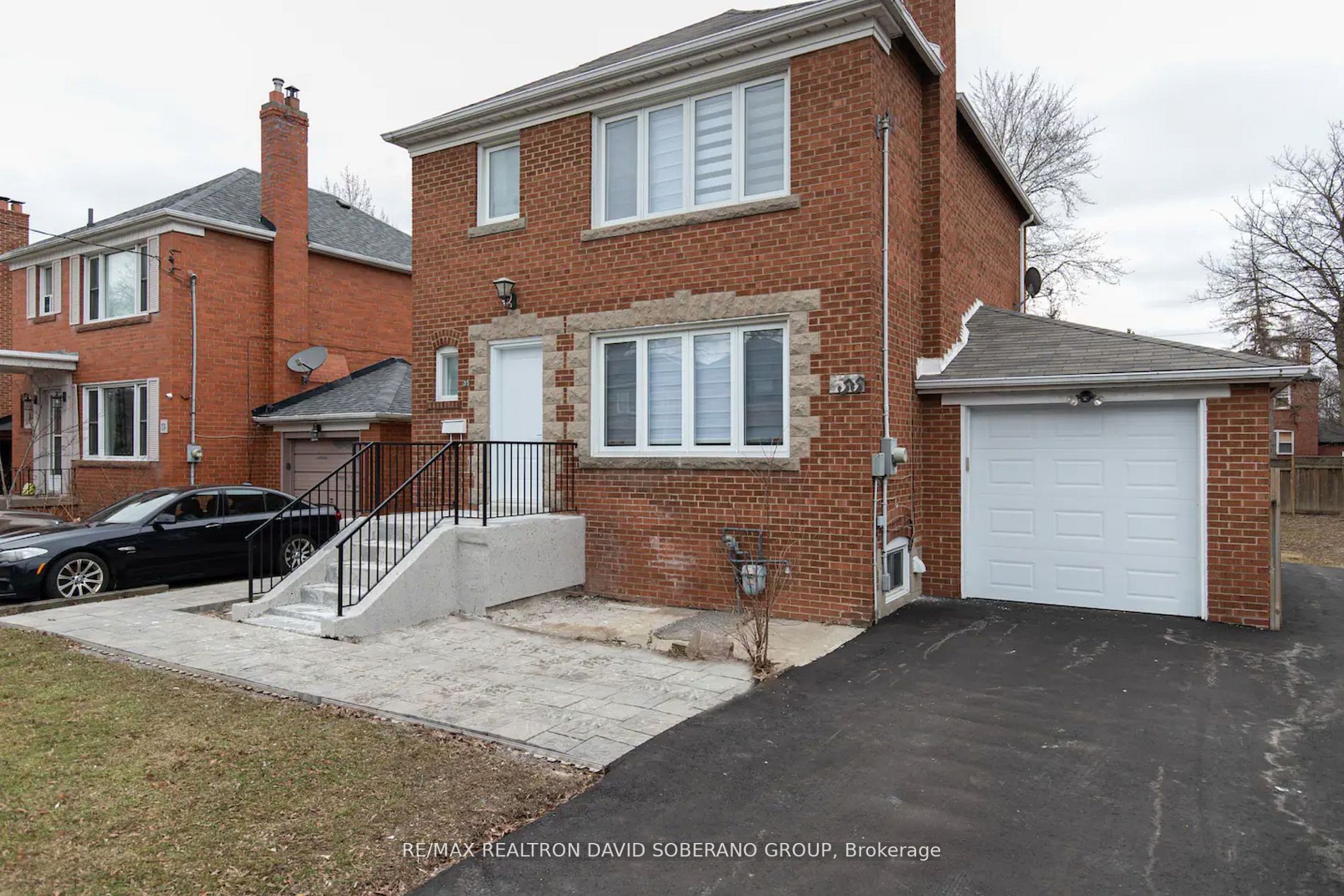 55 Raeburn Avenue, Toronto, ON, M3H 1G9