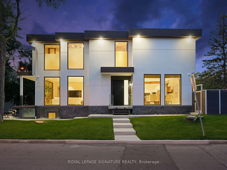 28 Kirkland Boulevard, Toronto, ON, M6A 1E7
