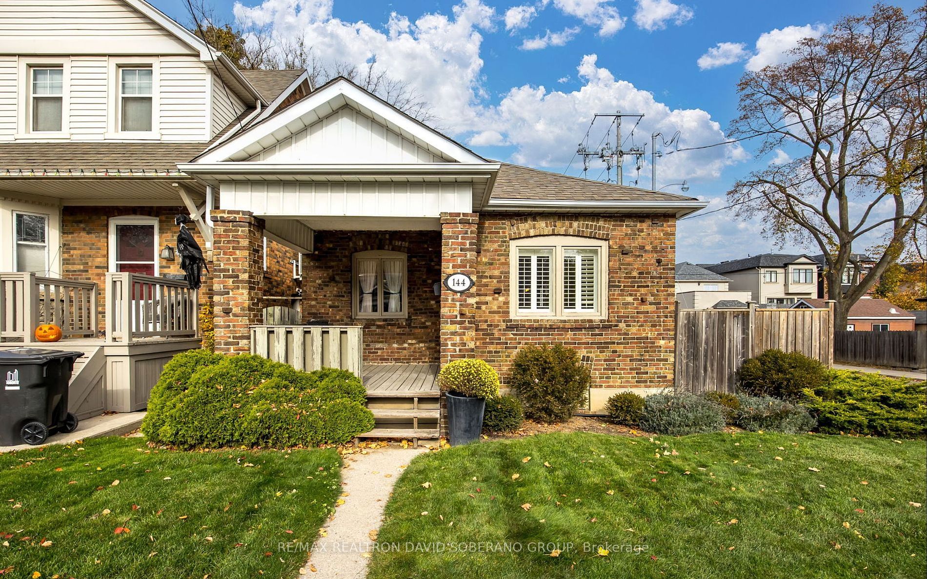 144 Lawrence Avenue W, Toronto, ON, M5M 1A8