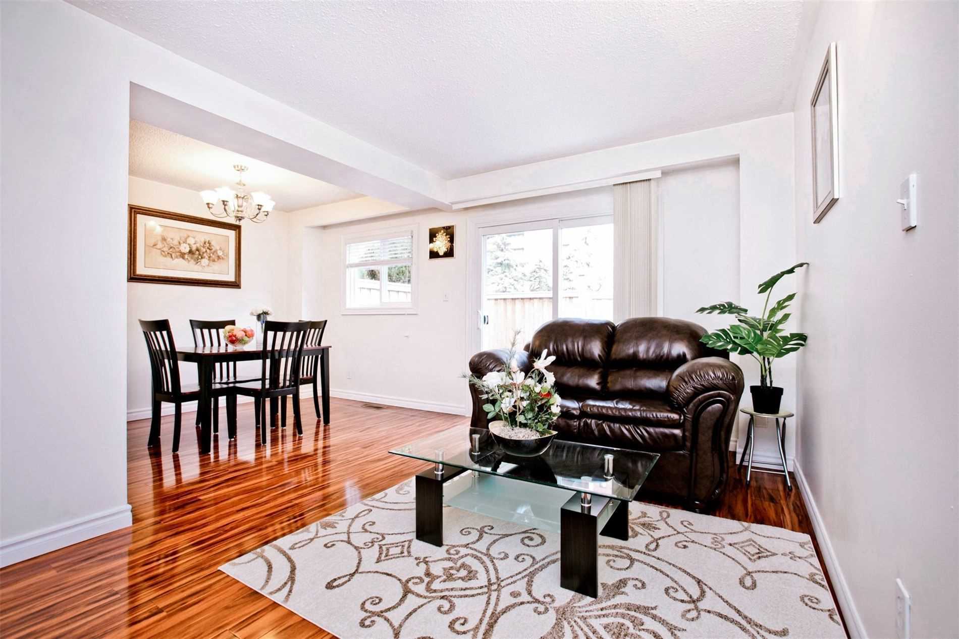 60-1040 Bridletowne Circ  