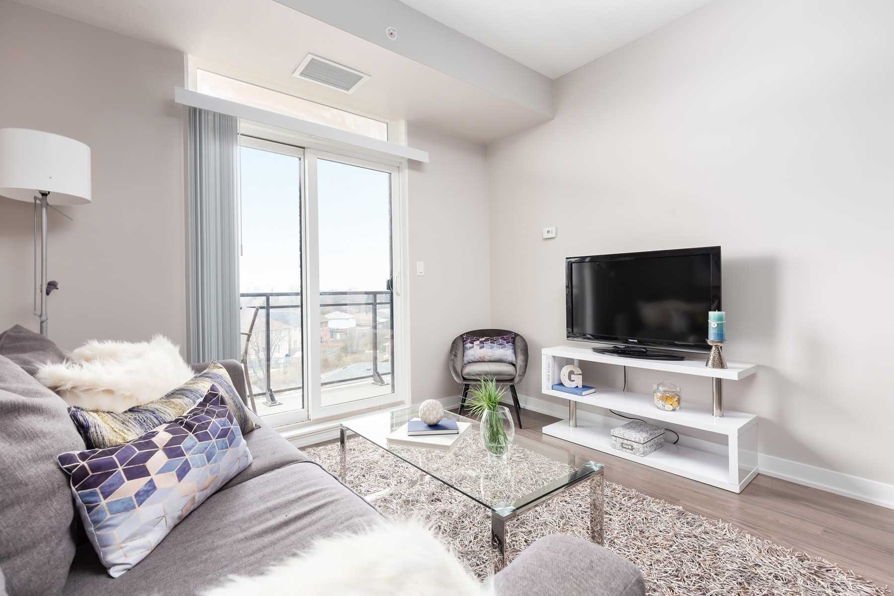 408-3560 E St Clair Ave  