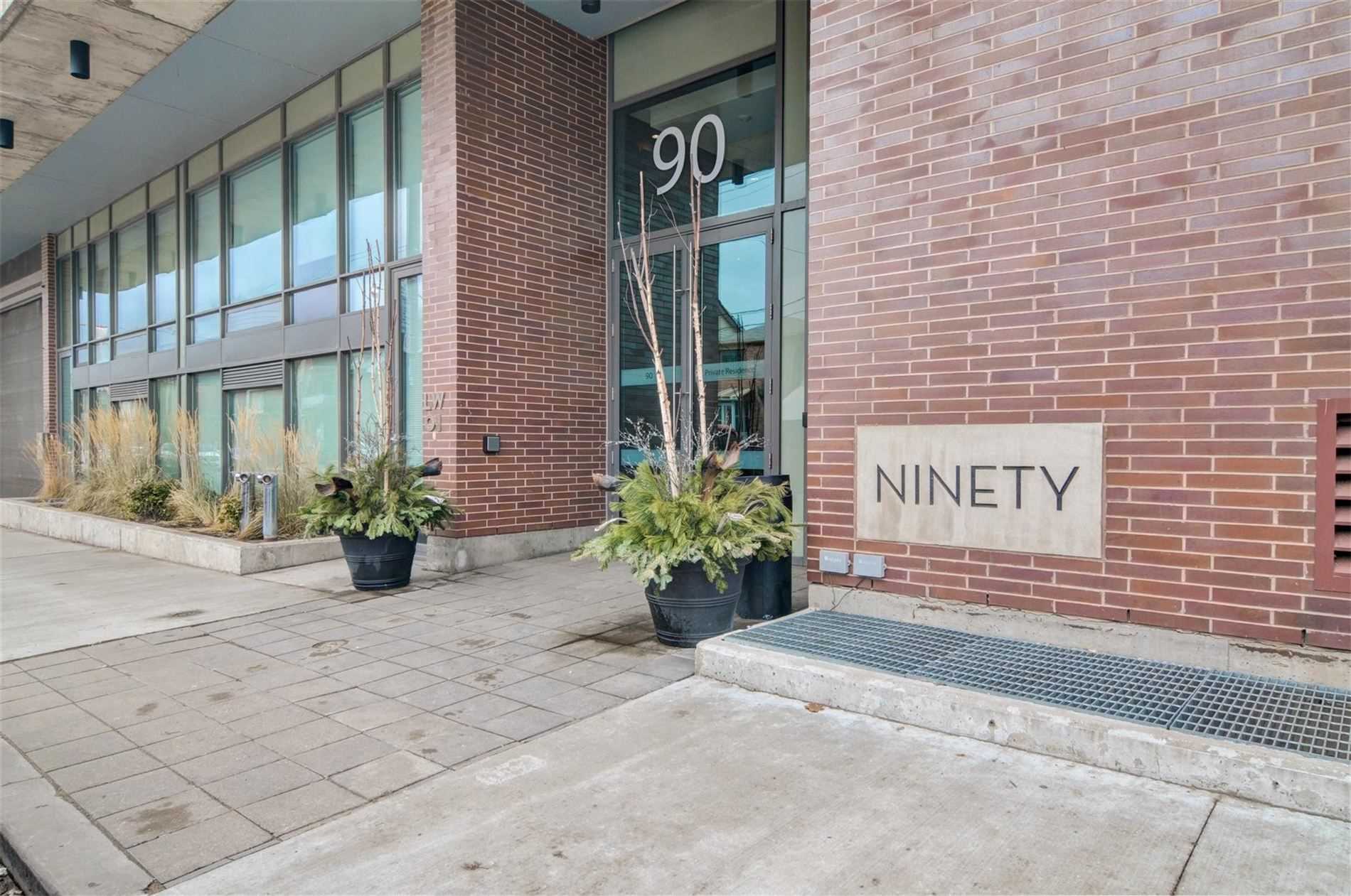 804-90 Broadview Ave  