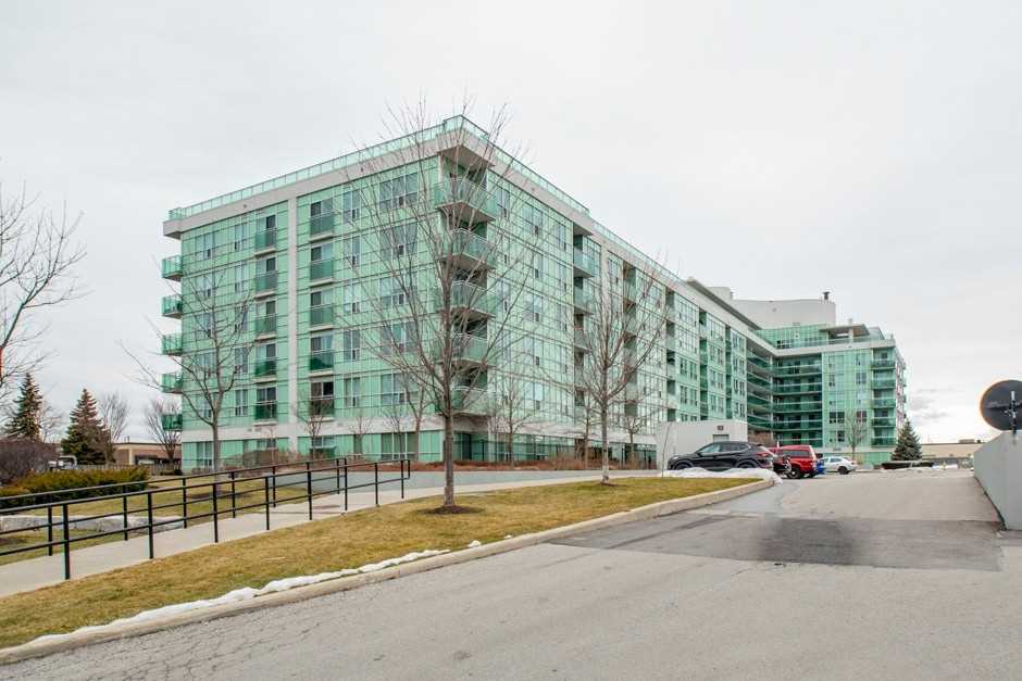 408-60 Fairfax Cres  