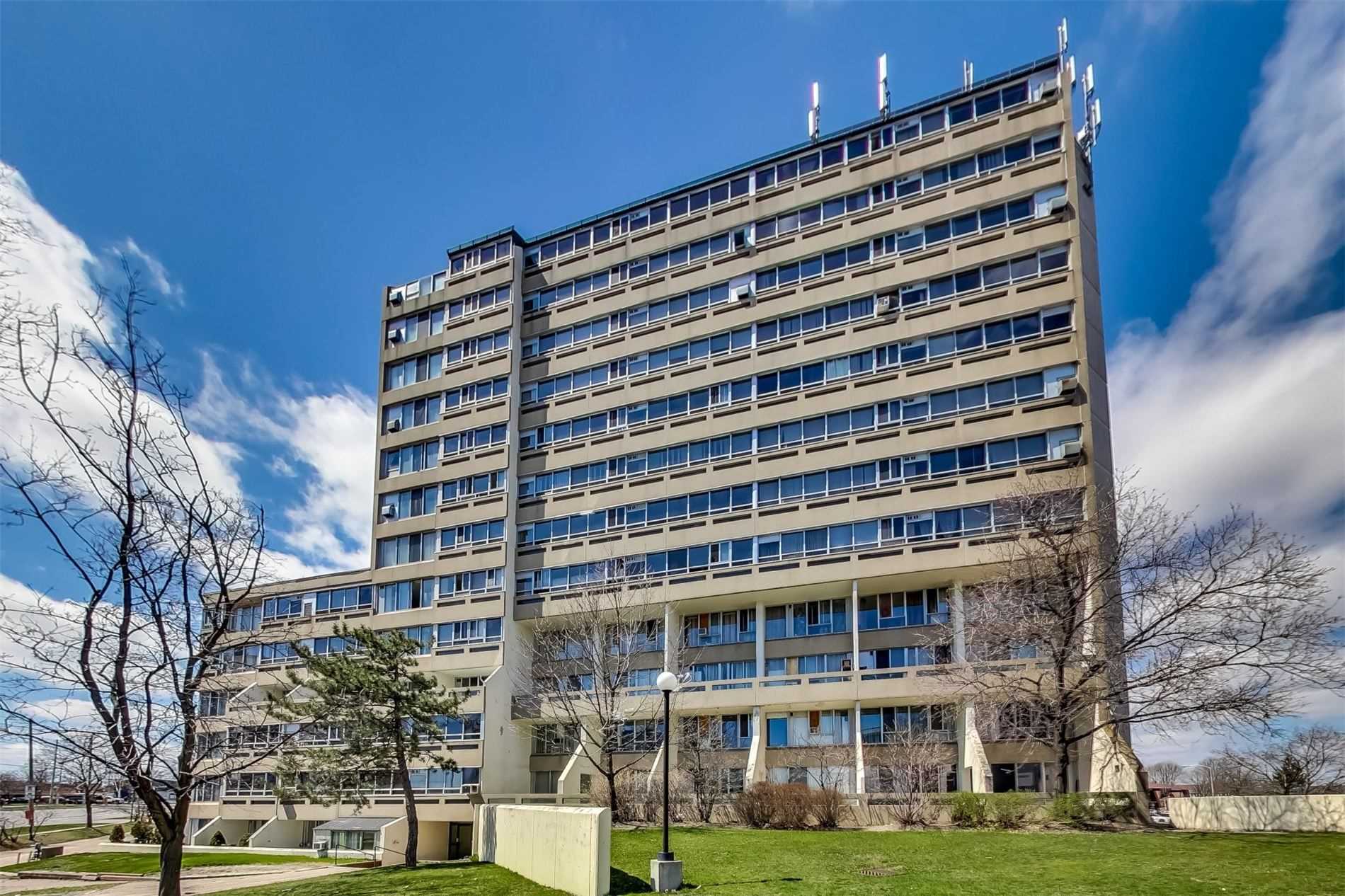 212-5580 E Sheppard Ave  