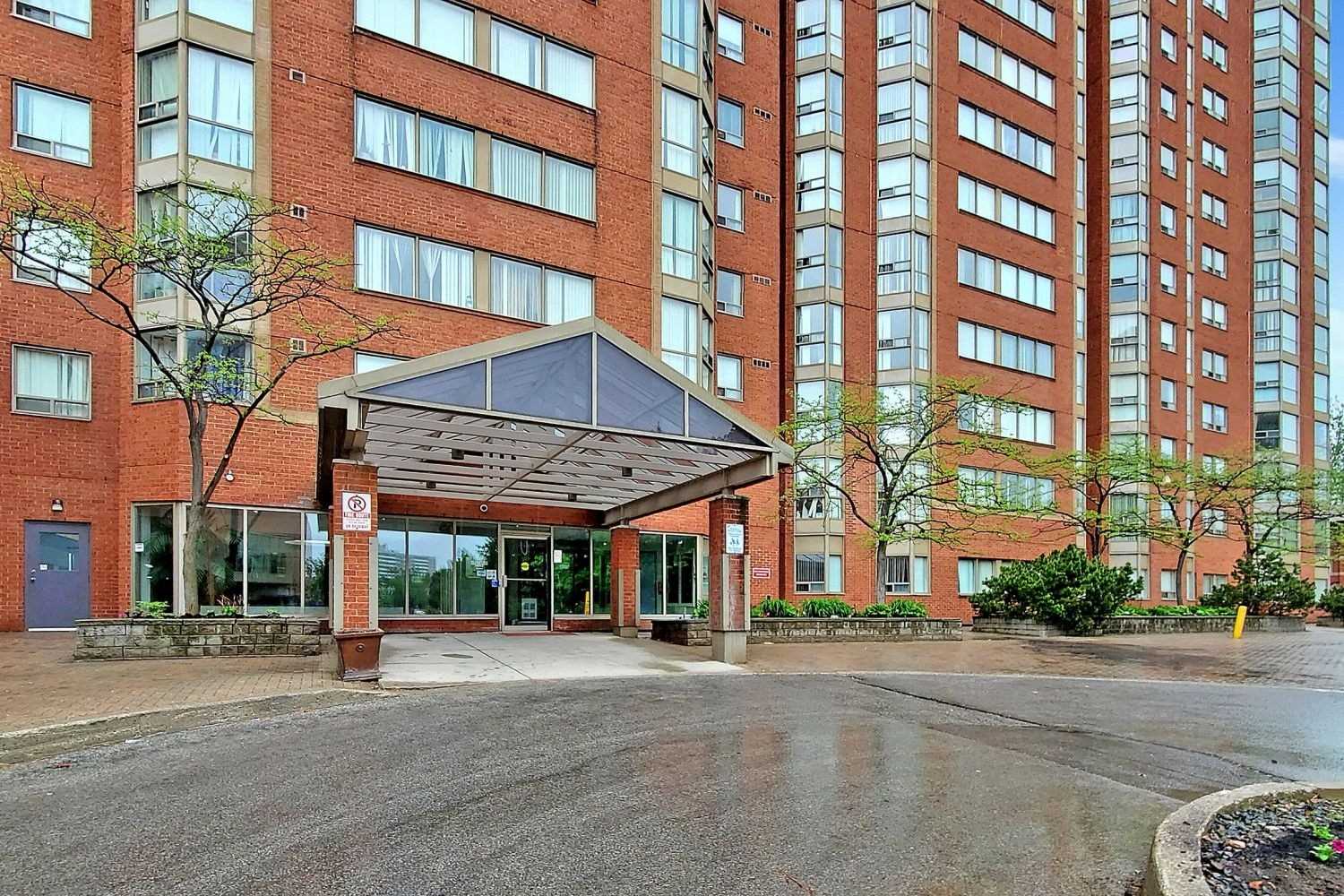 1009-2460 Eglinton Ave  