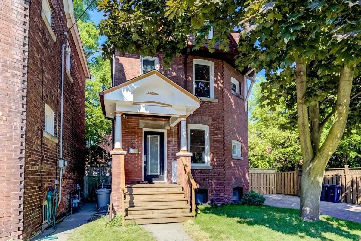 28 Ravina Crescent  
