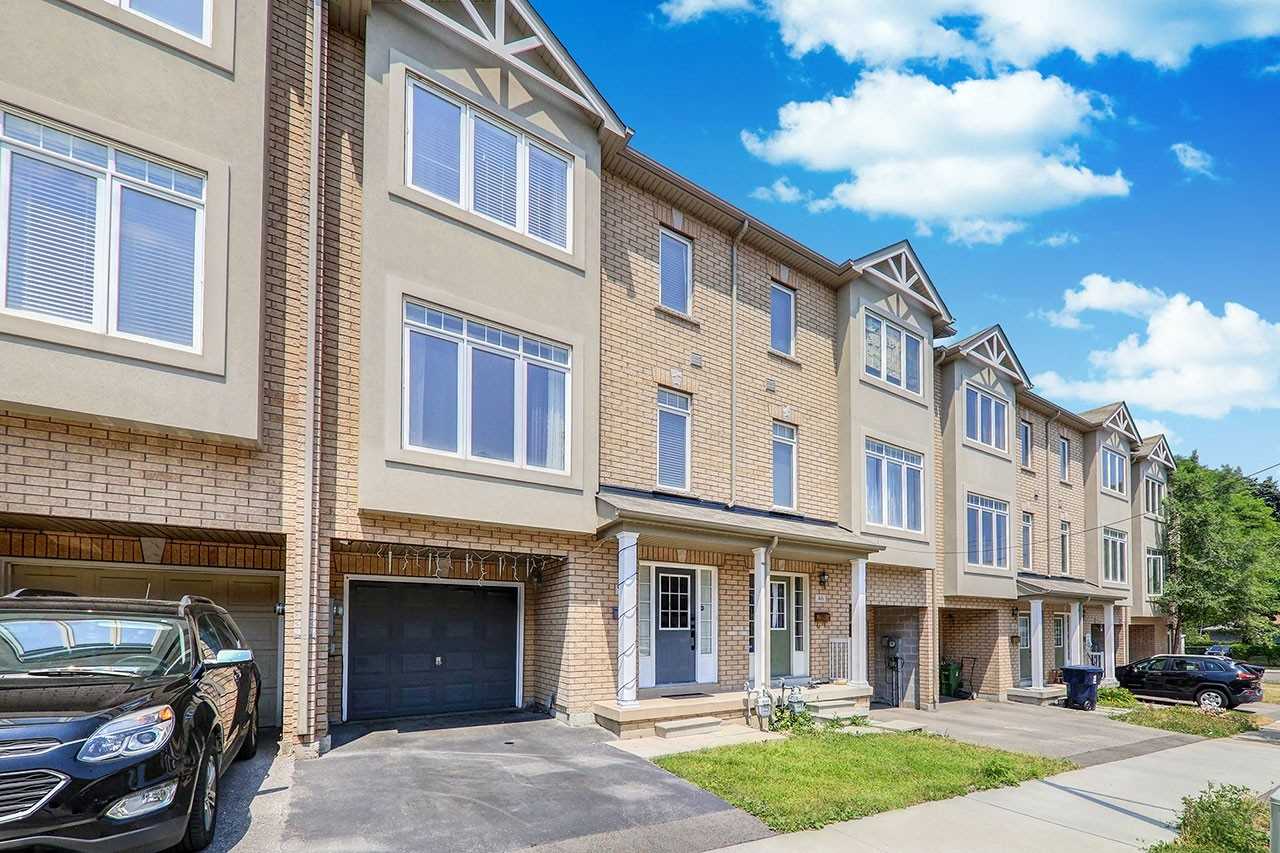 44 Curran Hall Crescent  