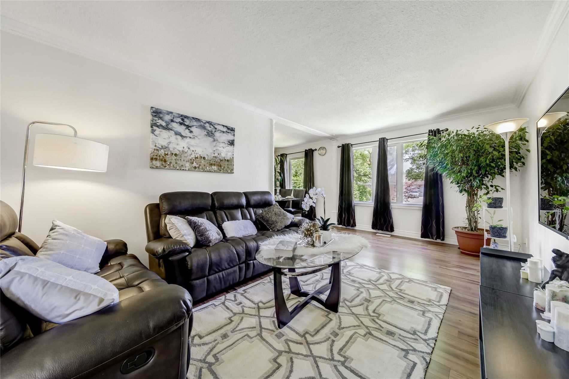10 Stanbridge Court  