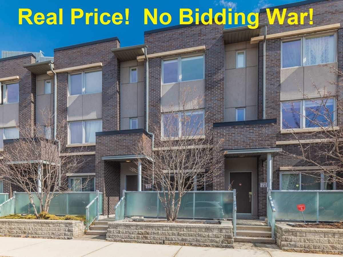 33 - 310 Village Green Sq  