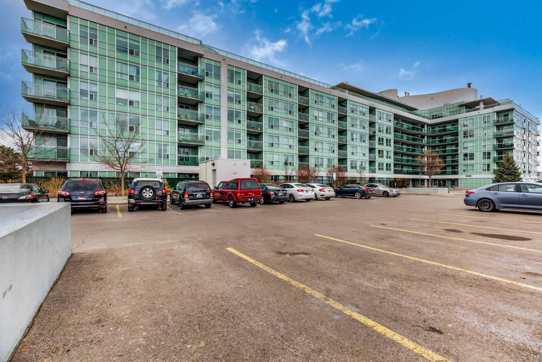 125 - 60 Fairfax Cres  
