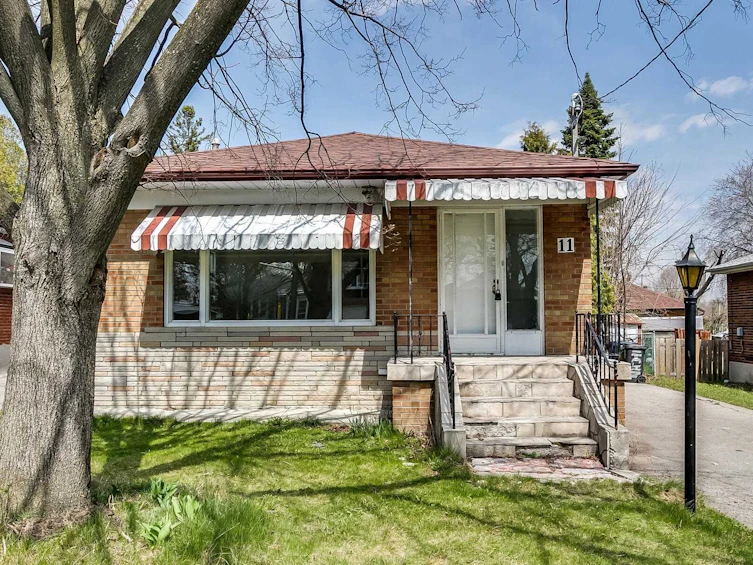 11 Chandler Drive, Toronto, ON, M1G 1Z1