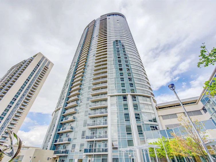 824-135 Village Green Square, Toronto, ON, M1S 0G4