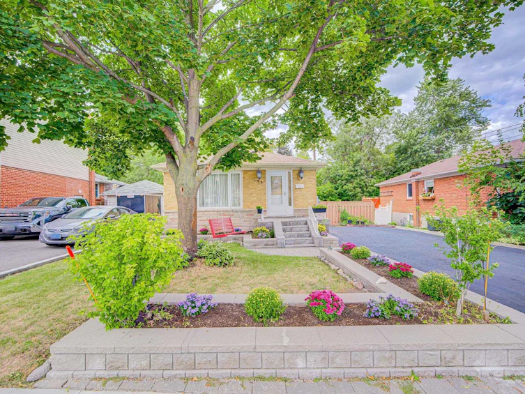 95 Mossbank Drive, Toronto, ON, M1G 2C4