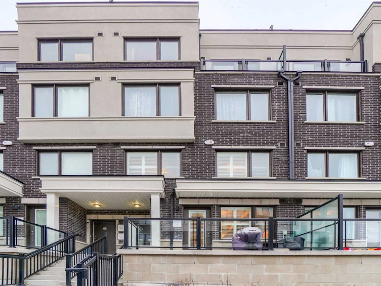 307-1711 Pure Springs Boulevard, Pickering, ON, L1X 0E3