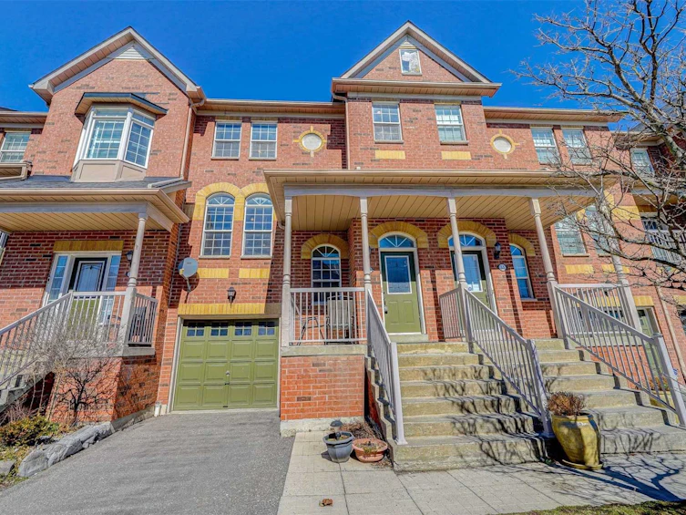 34-575 Steeple Hill, Pickering, ON, L1V 7E4