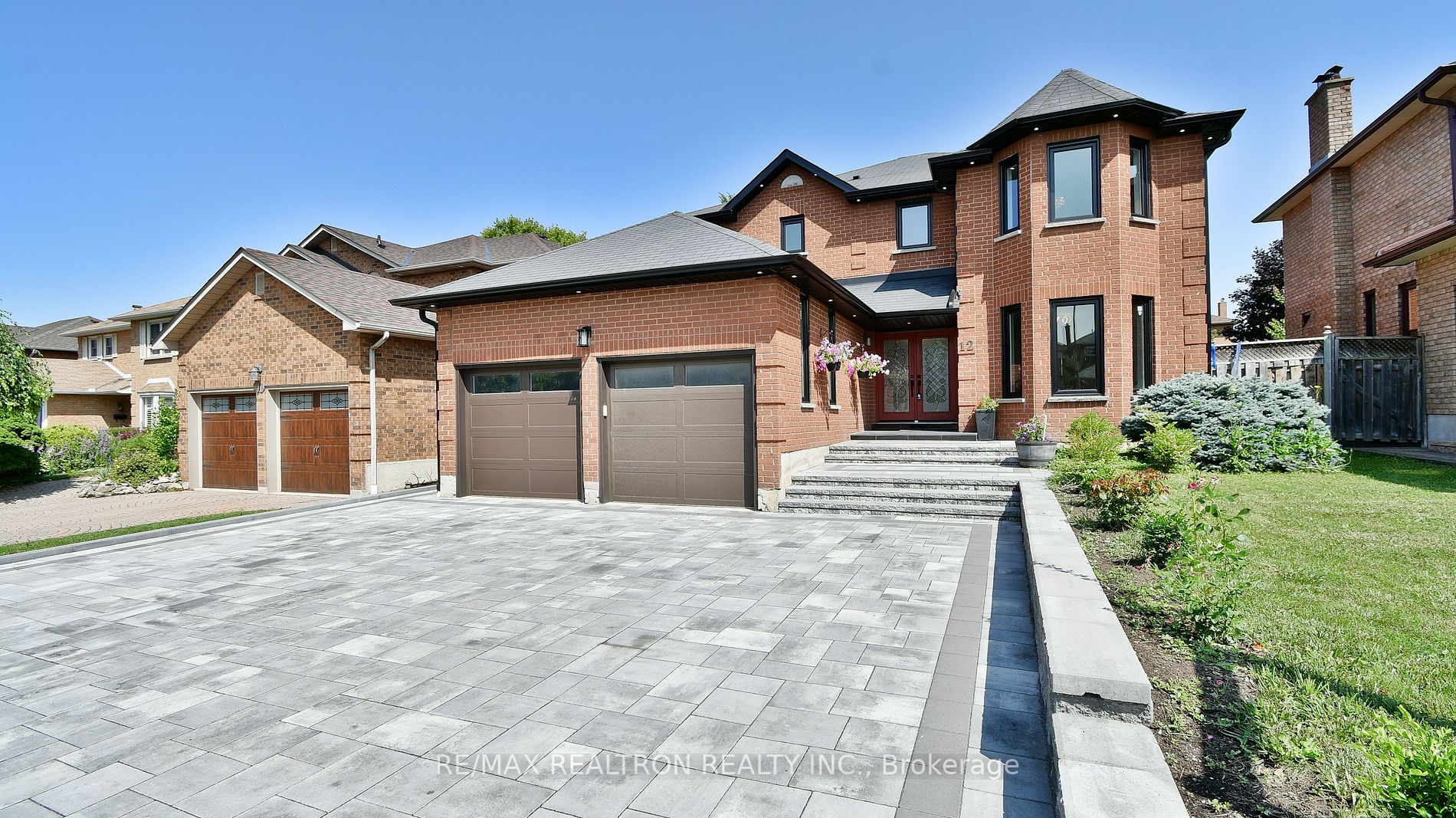 12 Glenayr Gate, Whitby, ON, House For Sale REW