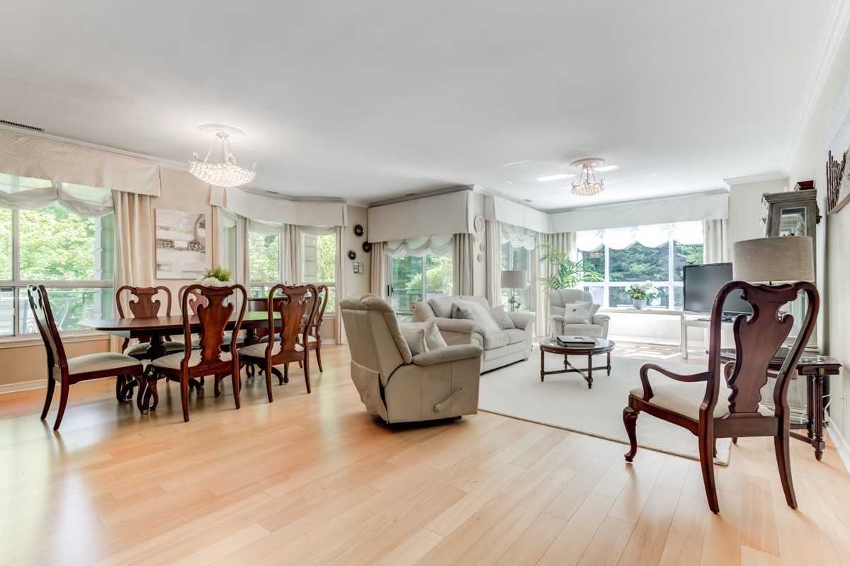 105-2 Maison Parc Ct  