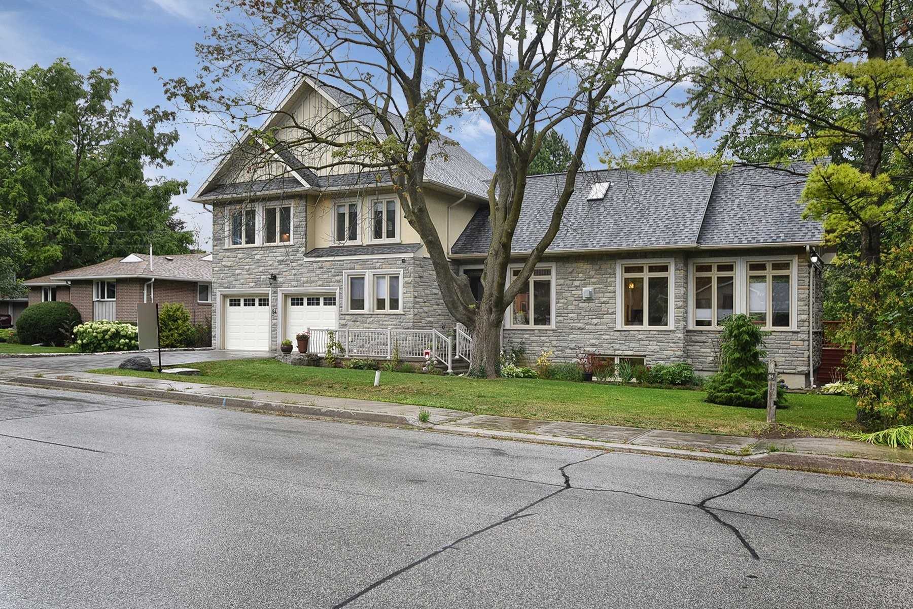 54 E Royal Rd  
