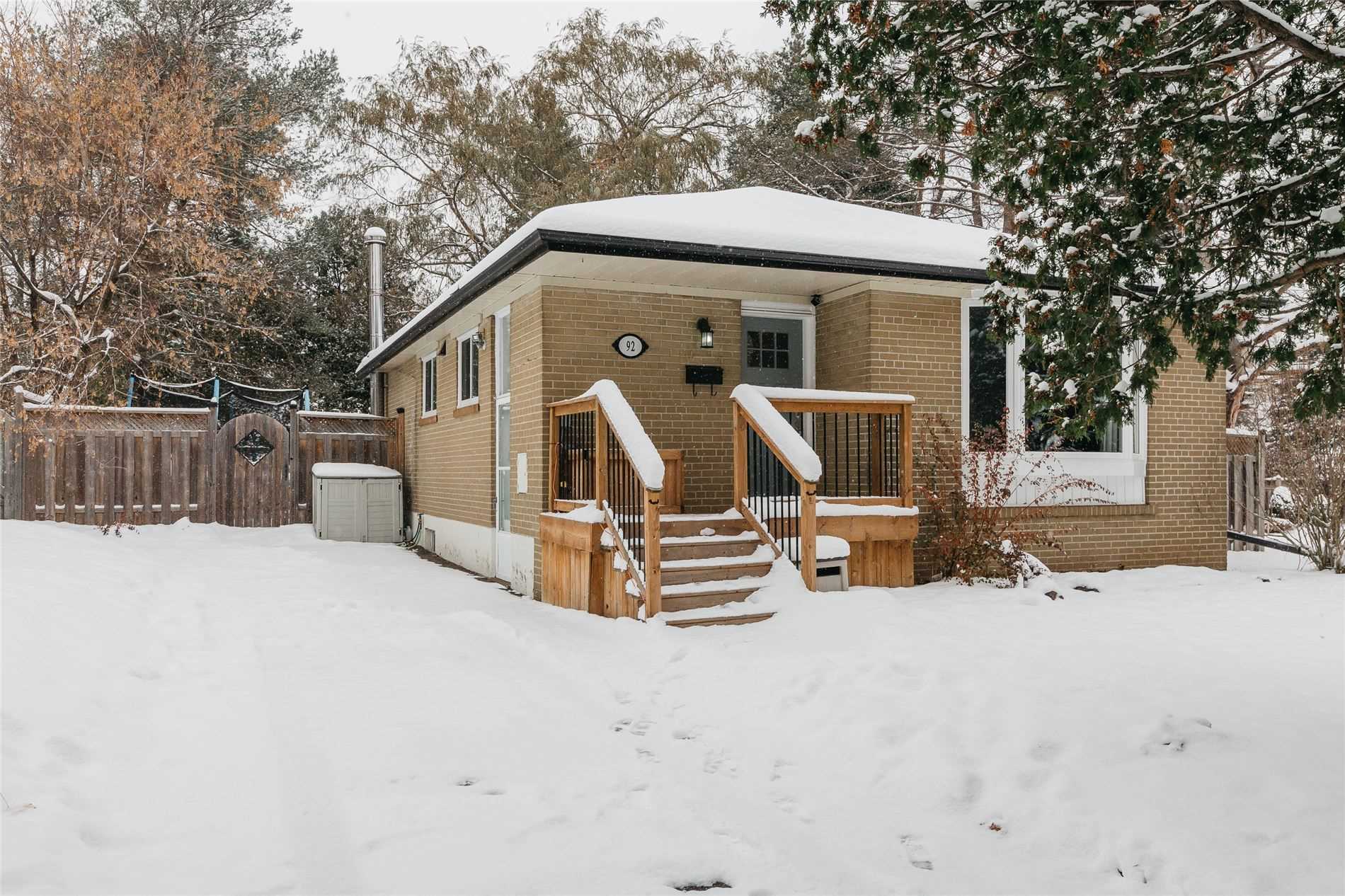 92 Richardson Dr  