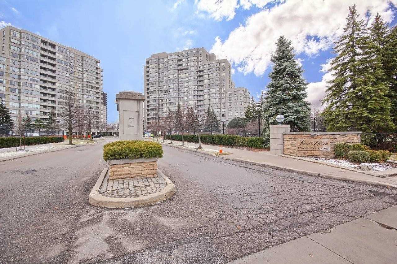 413-7 Townsgate Dr  