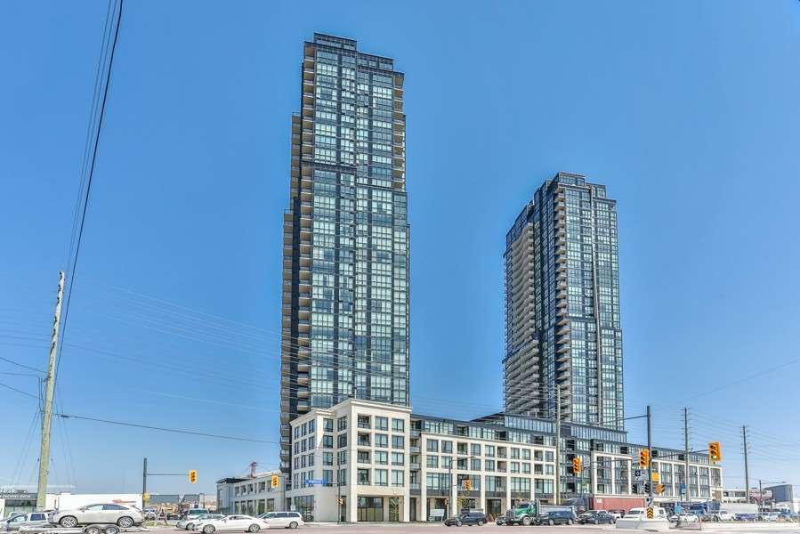 908-2910 W Highway 7 Rd  